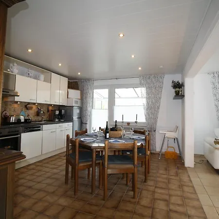 Appartement Komfort 74-3 *